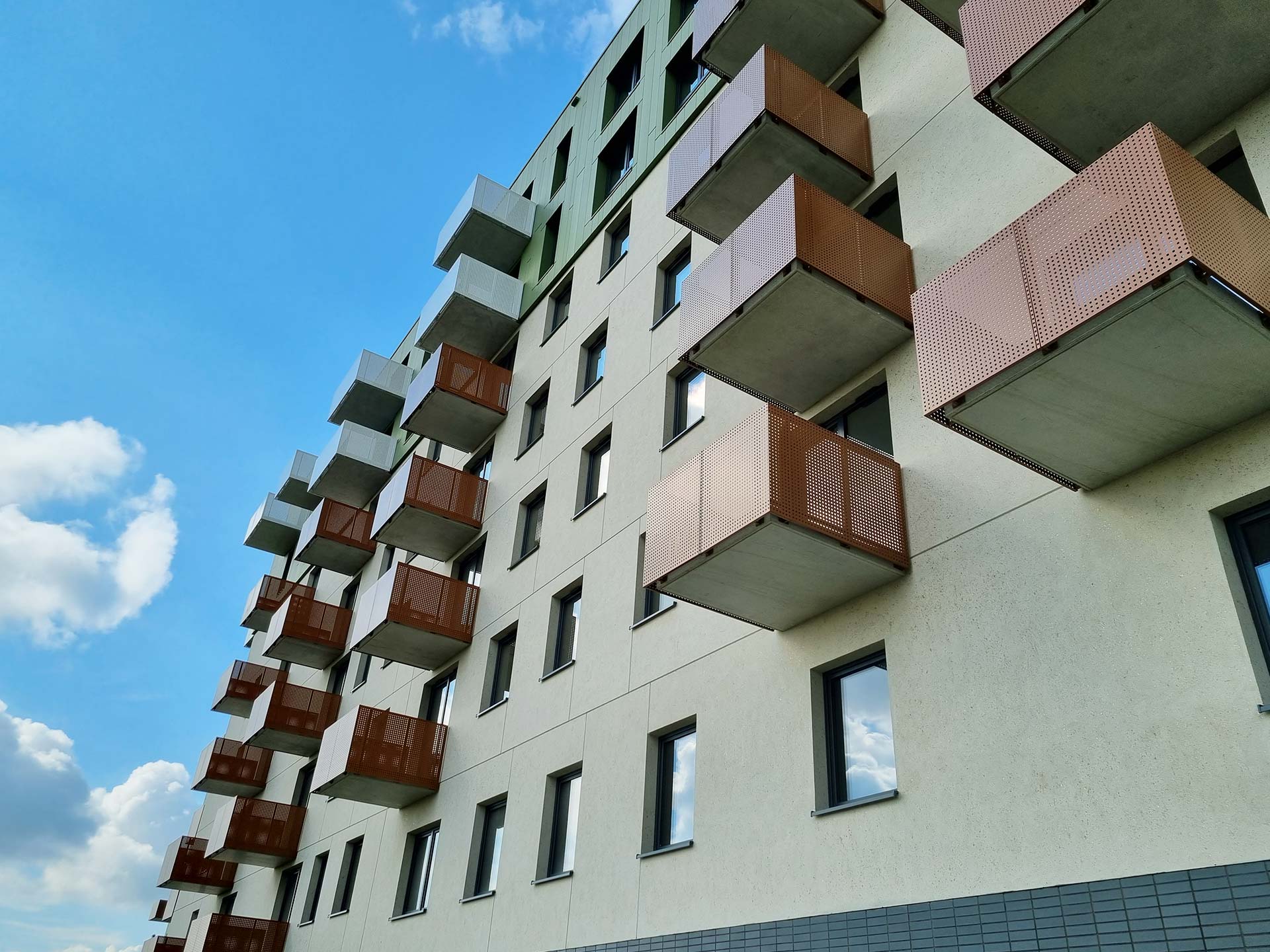 Osiedle-Wizjonerów-w-Krakowie-realizacje-kaim-tech-elewacja