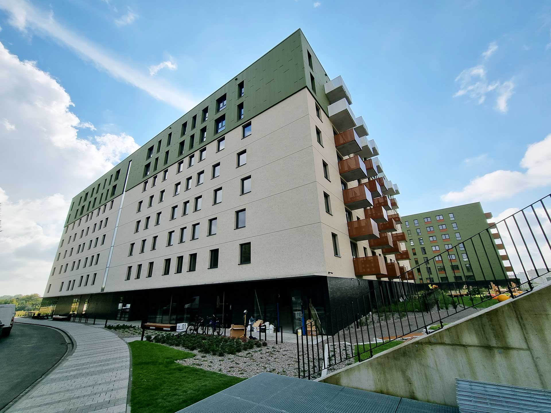 Realizacje-kaim-tech-elewacje-bloku-widok